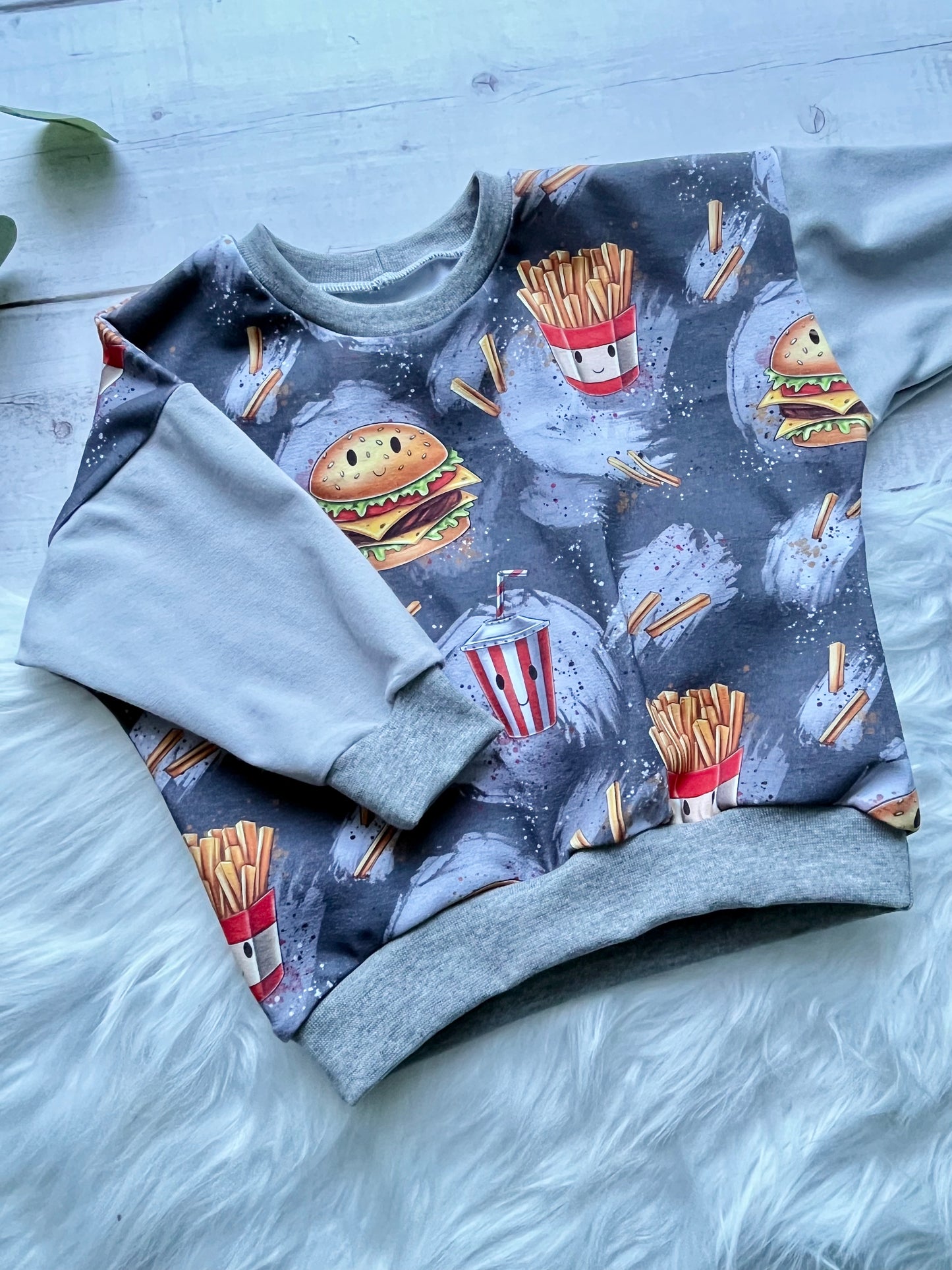 OVERSIZE-SWEATER FASTFOOD Gr.80