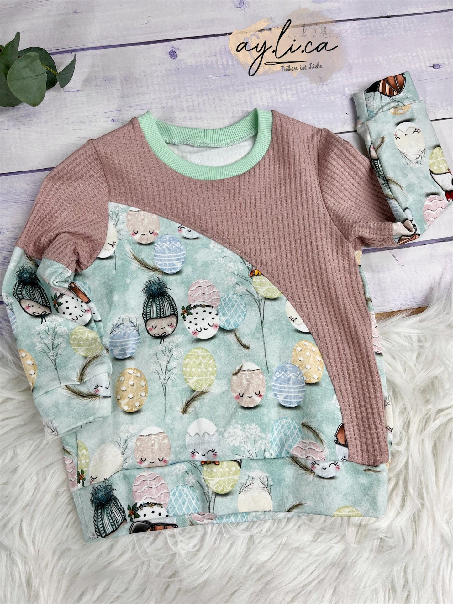 SWEATER WITZIGE OSTEREIER GR.98