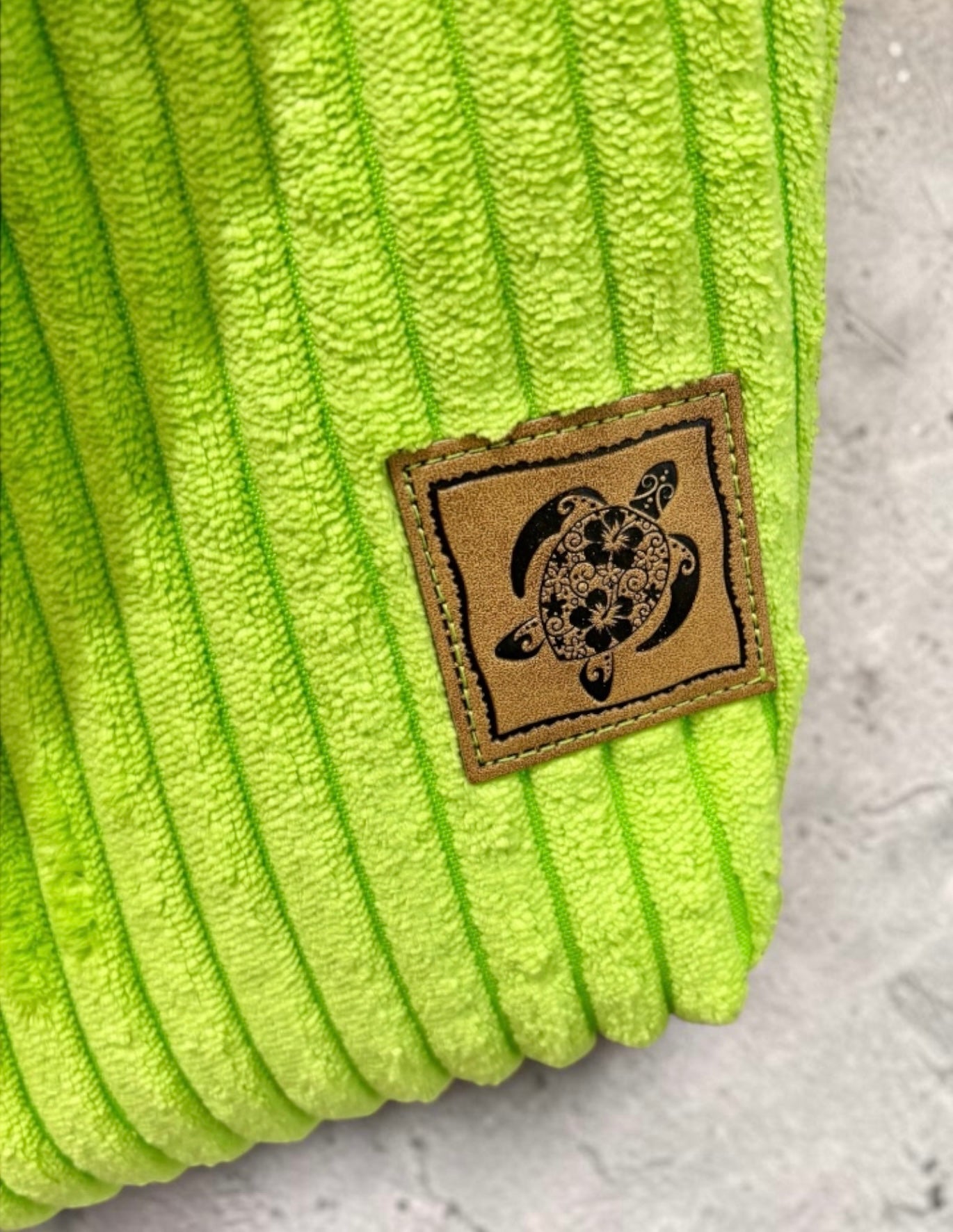 SHOPPER BAG Samtcord lime „turtle“