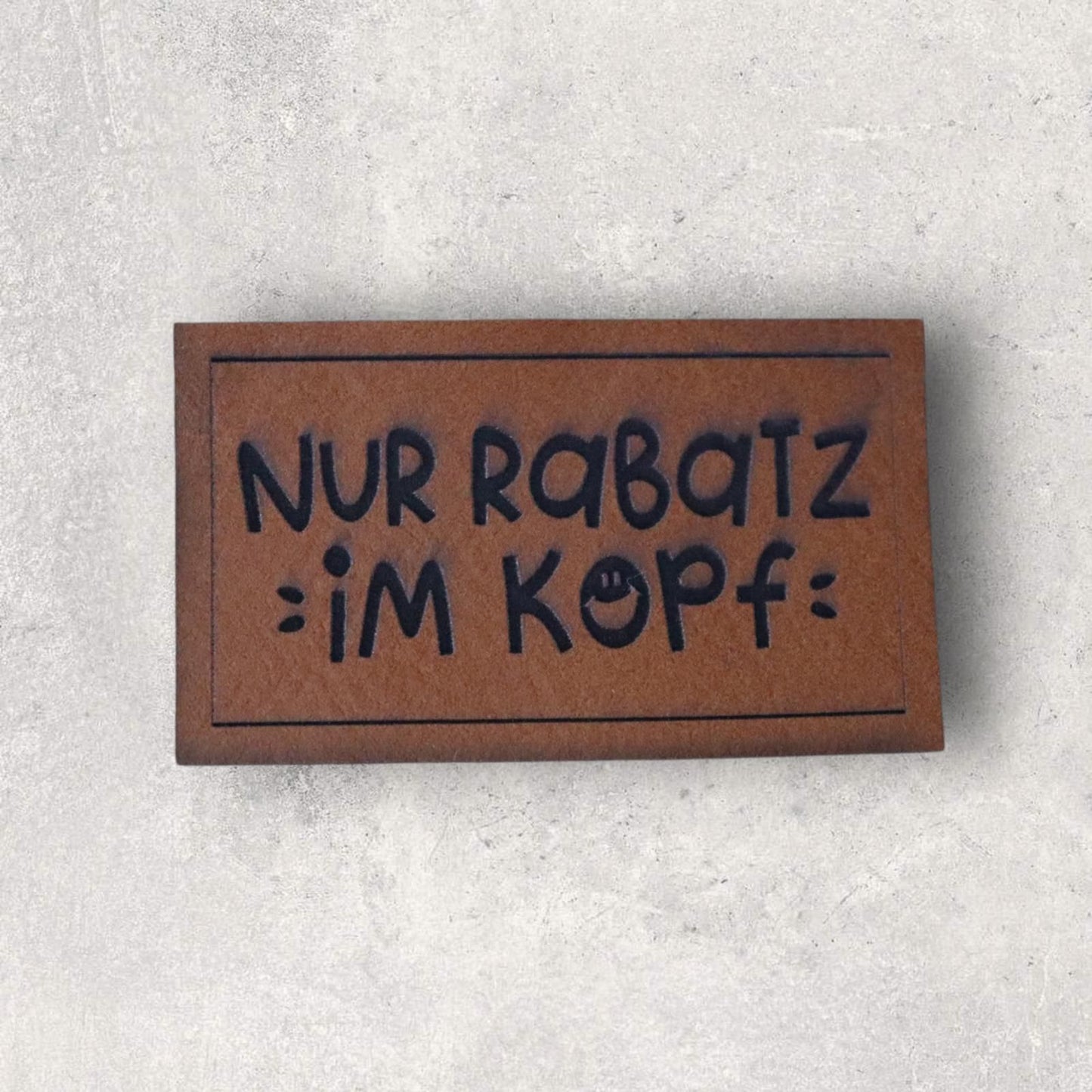 Kunstlederlabel NUR RABATZ IM KOPF