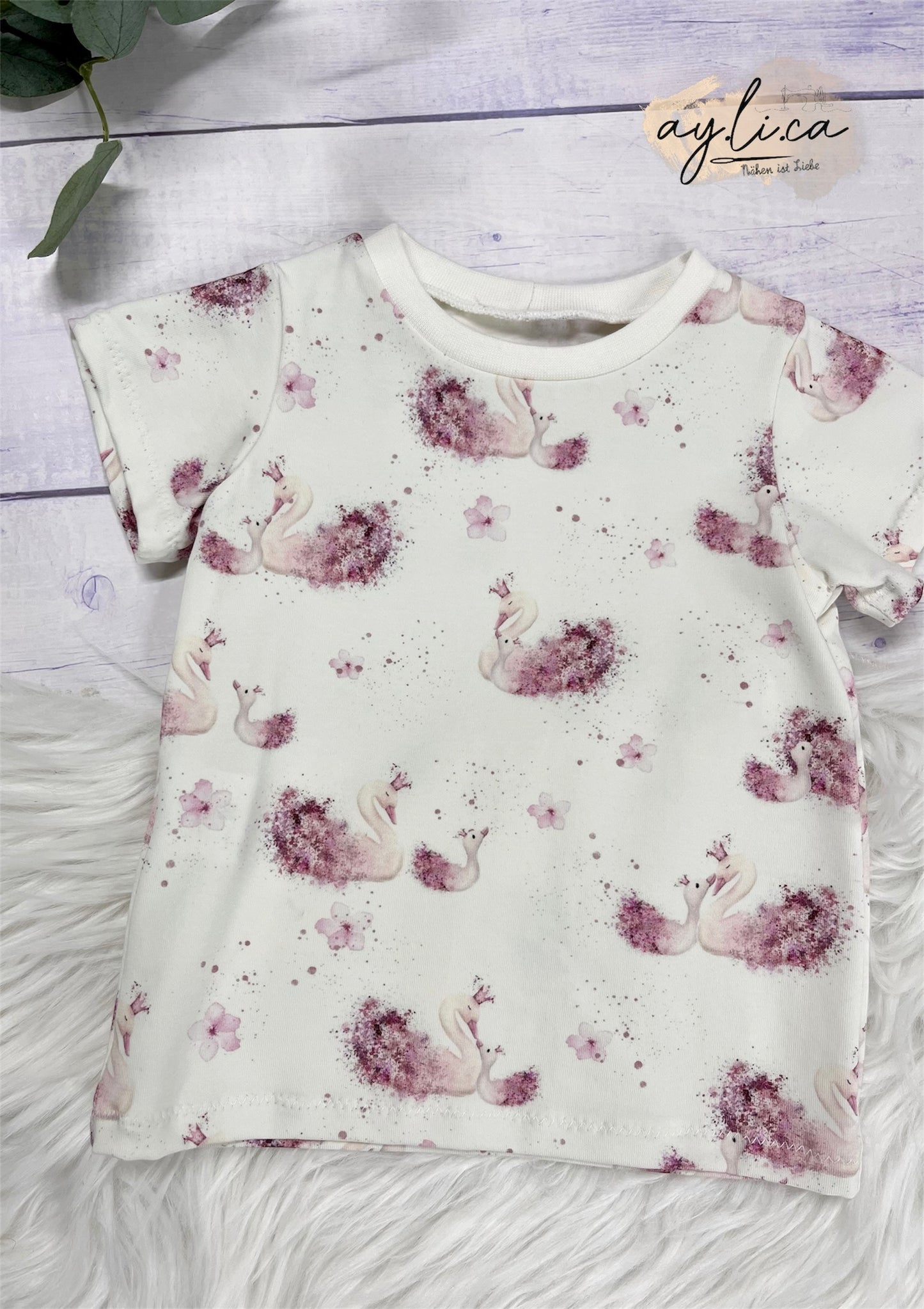 T-SHIRT SCHWAN GR.80