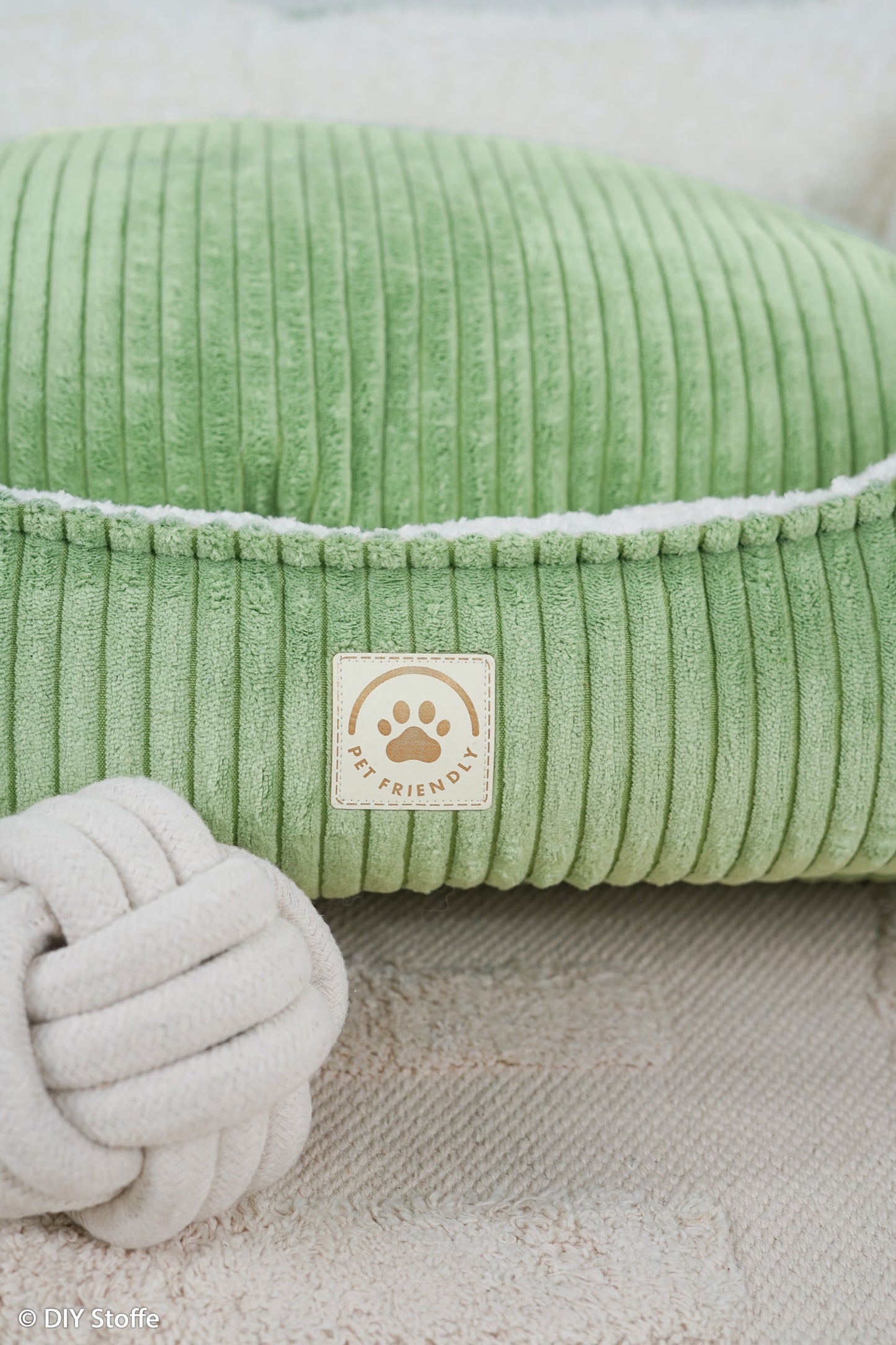 CORD SAMT STOFF - WANJA VON SWAFING hellmint